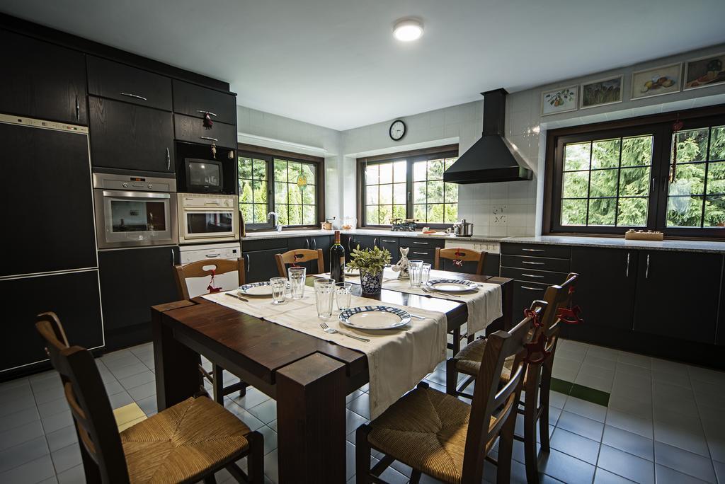 Chalet Casa Pepe Βιέλα Δωμάτιο φωτογραφία